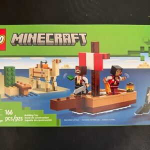 LEGO Minecraft The Pirate Ship Voyage Set 21259